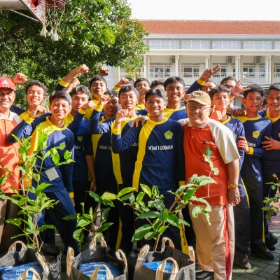 1juta-pohon-2026-4